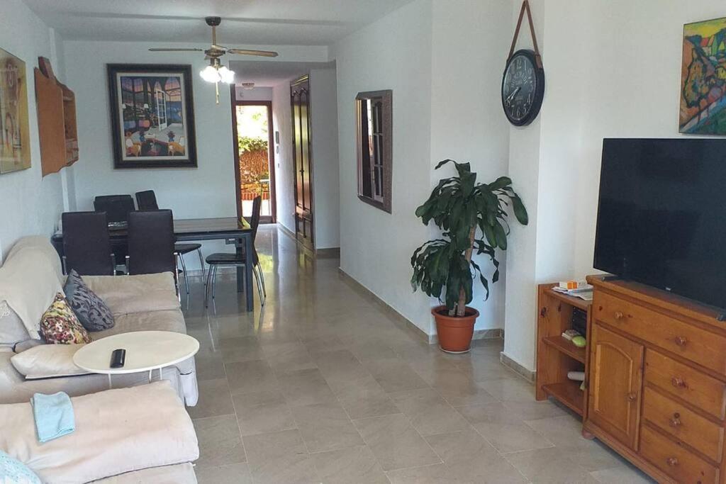 Planta Baja Cerca De La Playa Casares Costa Apartment Exterior photo